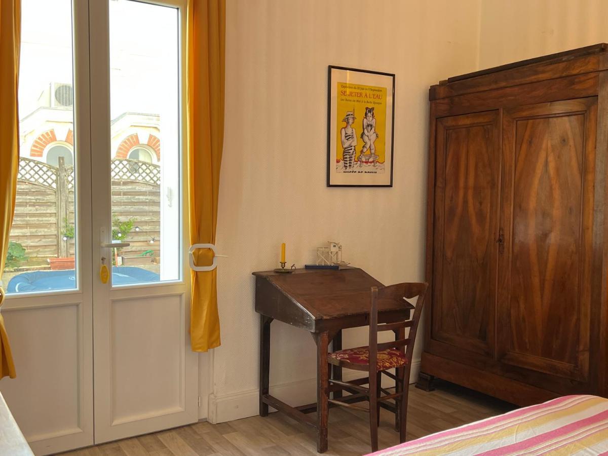 Chambre Sur La Falaise De Pontaillac Vaux-sur-Mer Eksteriør bilde